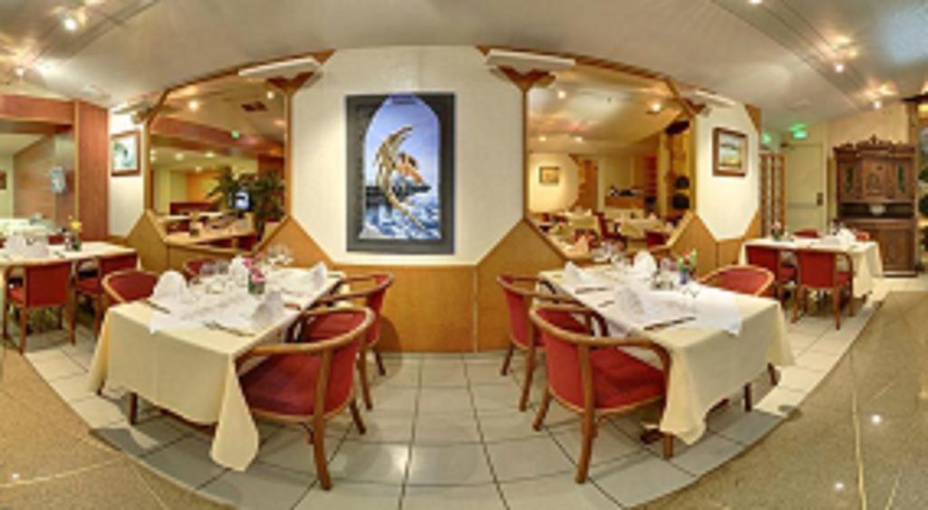 Logis Hotel De Paris 생타볼트 외부 사진
